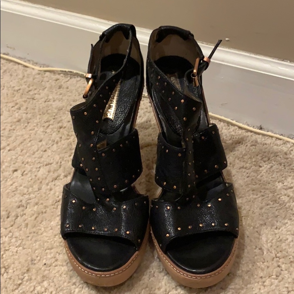Banana republic Black heels!